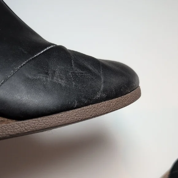 Toms Black Leather Ankle Boots - Picture 7 of 9